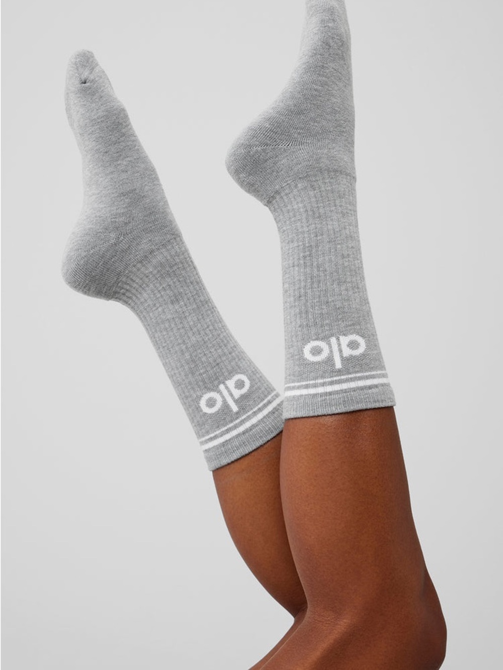 NWT Alo Unisex Throwback Sock in Athletic Heather Grey/White size medium